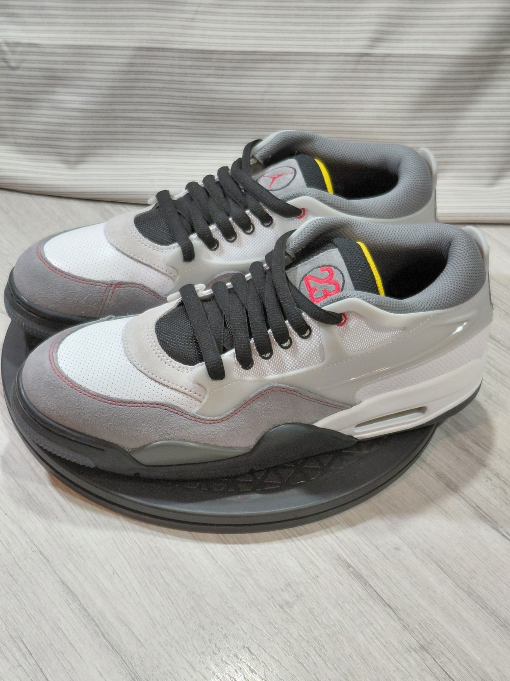 Nike Mens Air Jordan 4 RM Premium White Black Smoke Grey Fire Red Sneakers M10.5
